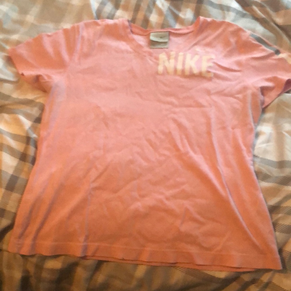 Pink Nike shirt v-neck XL